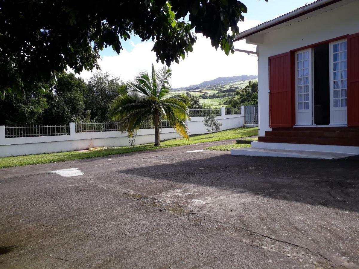 Gite Les Bananiers Saint-Joseph Exteriör bild
